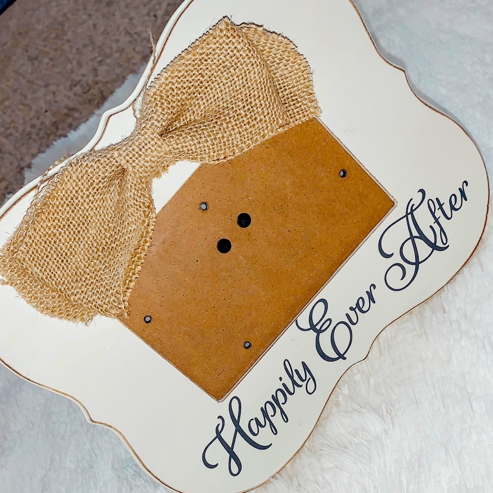 ❤️”Happily Ever After” Picture Frame